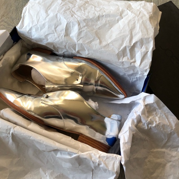 JOE’S JEANS DAKOTA Silver Brogue Shoes - Picture 8 of 9